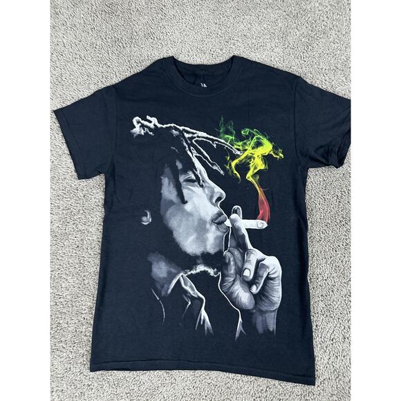 Zion Rootswear Shirt Mens Small Black Crewneck Reggae Rasta Smoking Graphic Tee - Picture 3 of 8